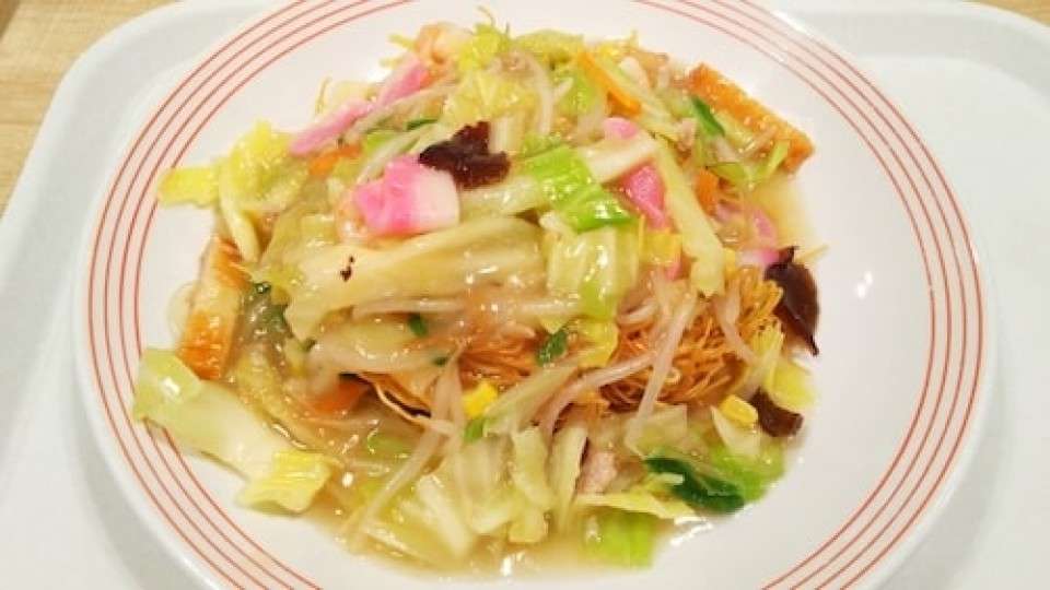 長崎県の名物「皿うどん」には、2種類の食べ方がある！