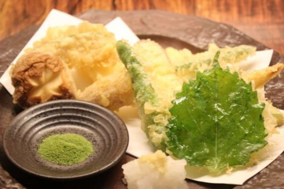 天ぷらを「塩」で食べる派