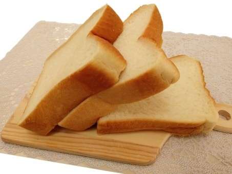 【厚切り食パン vs 薄切り食パン】厚切り食パン派！